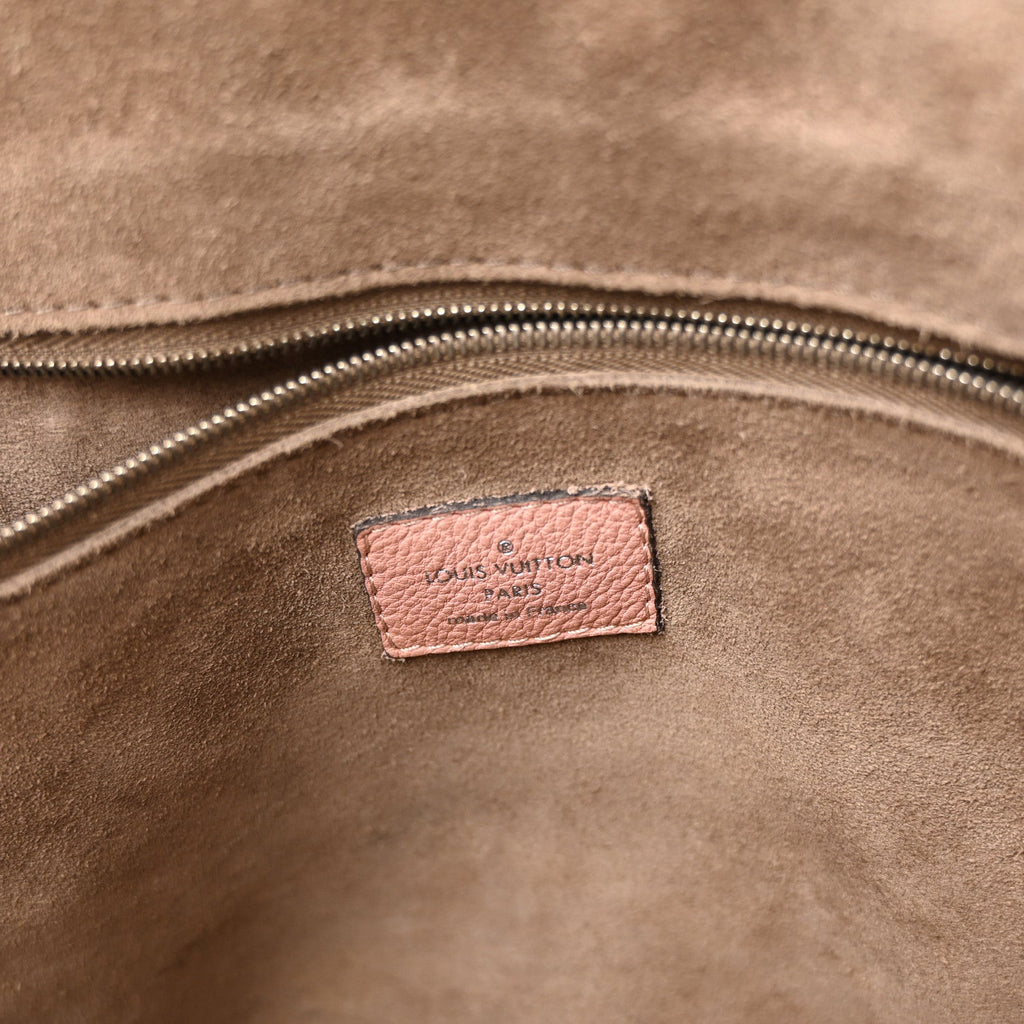 Louis Vuitton Veau Cachemire Soft Lockit PM Magnolia