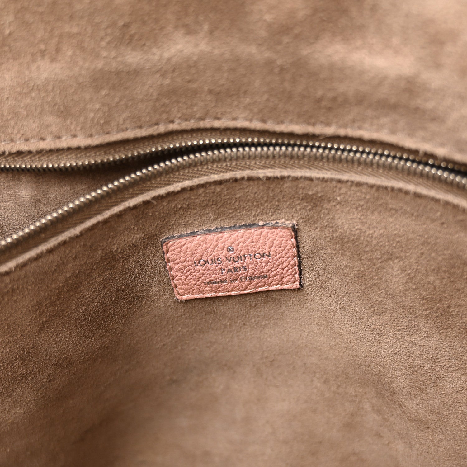 Louis Vuitton Veau Cachemire Soft Lockit PM Magnolia