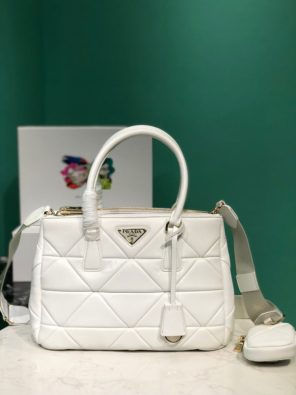 Prada Bags - 2658