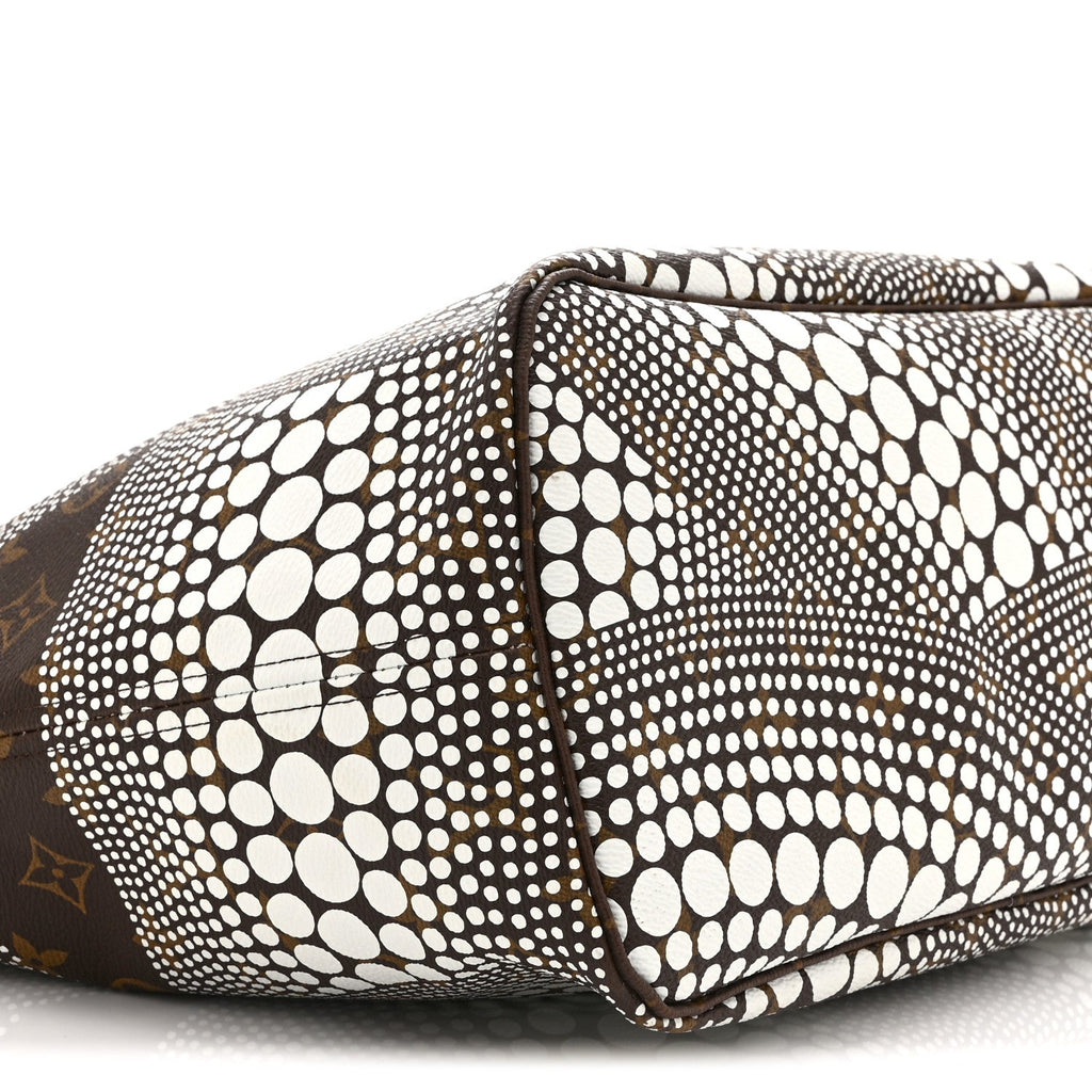Louis Vuitton Monogram Kusama Waves Neverfull MM White
