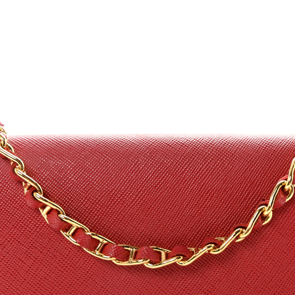 Prada Saffiano Metal Oro Chain Wallet Fuoco