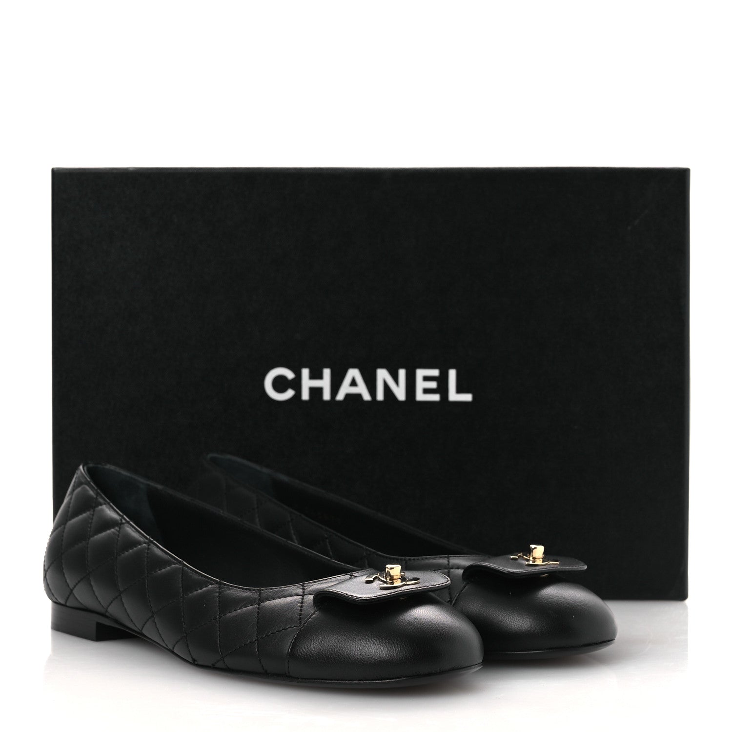 Calfskin Lambskin Quilted CC Cap Toe Ballerina Flats 37 Black