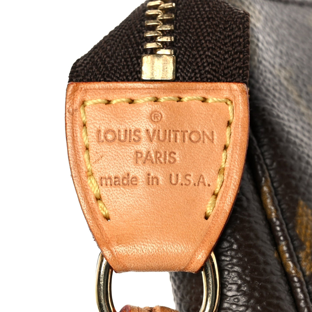 Louis Vuitton Monogram Pochette Accessories