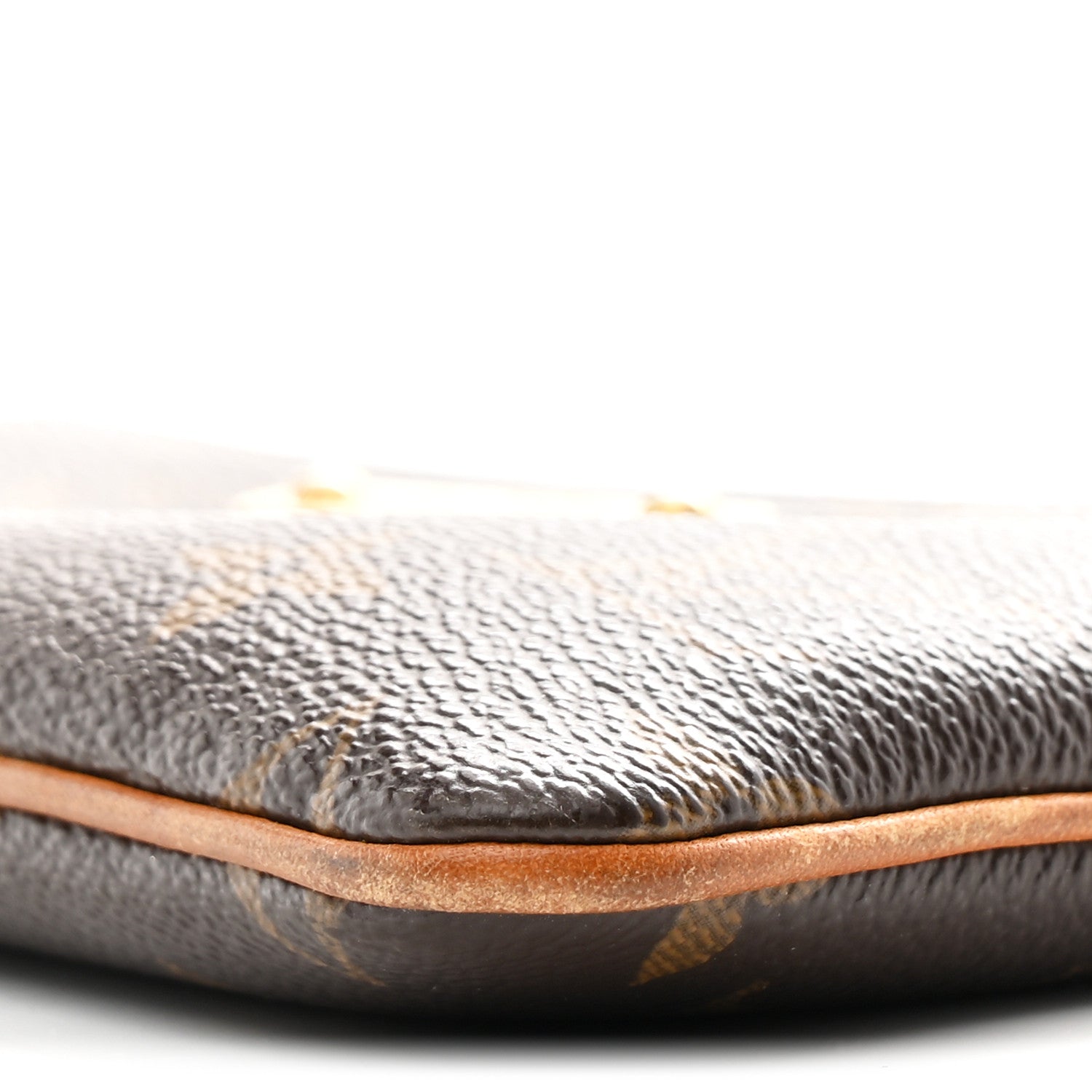 Louis Vuitton Monogram Pochette Milla MM