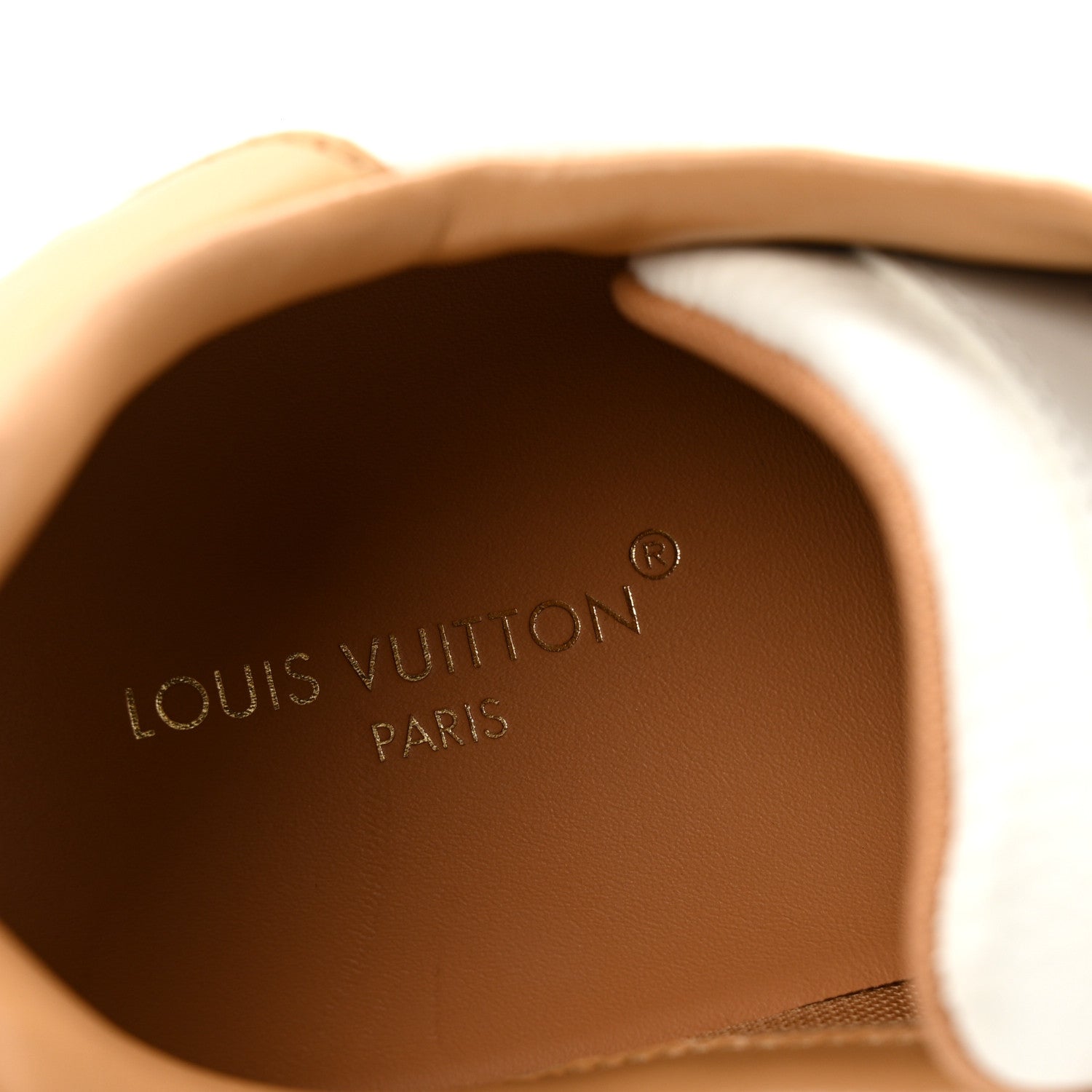 Louis Vuitton Grained Calfskin Embossed Monogram Mens Beverly Hills Sneakers 8.5 White