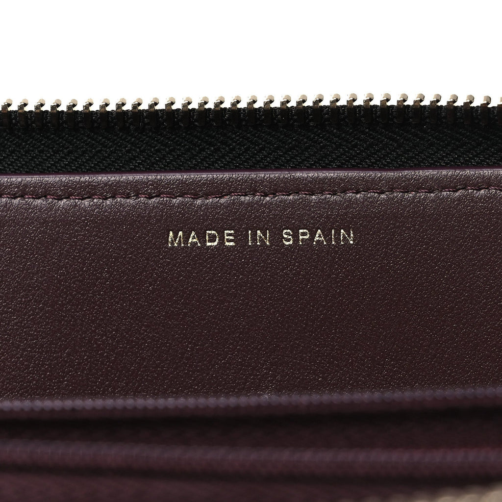 Caviar Quilted Zipped Travel Pouch Black