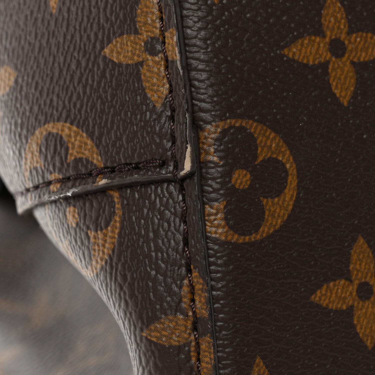 Louis Vuitton Monogram Neonoe MM Black