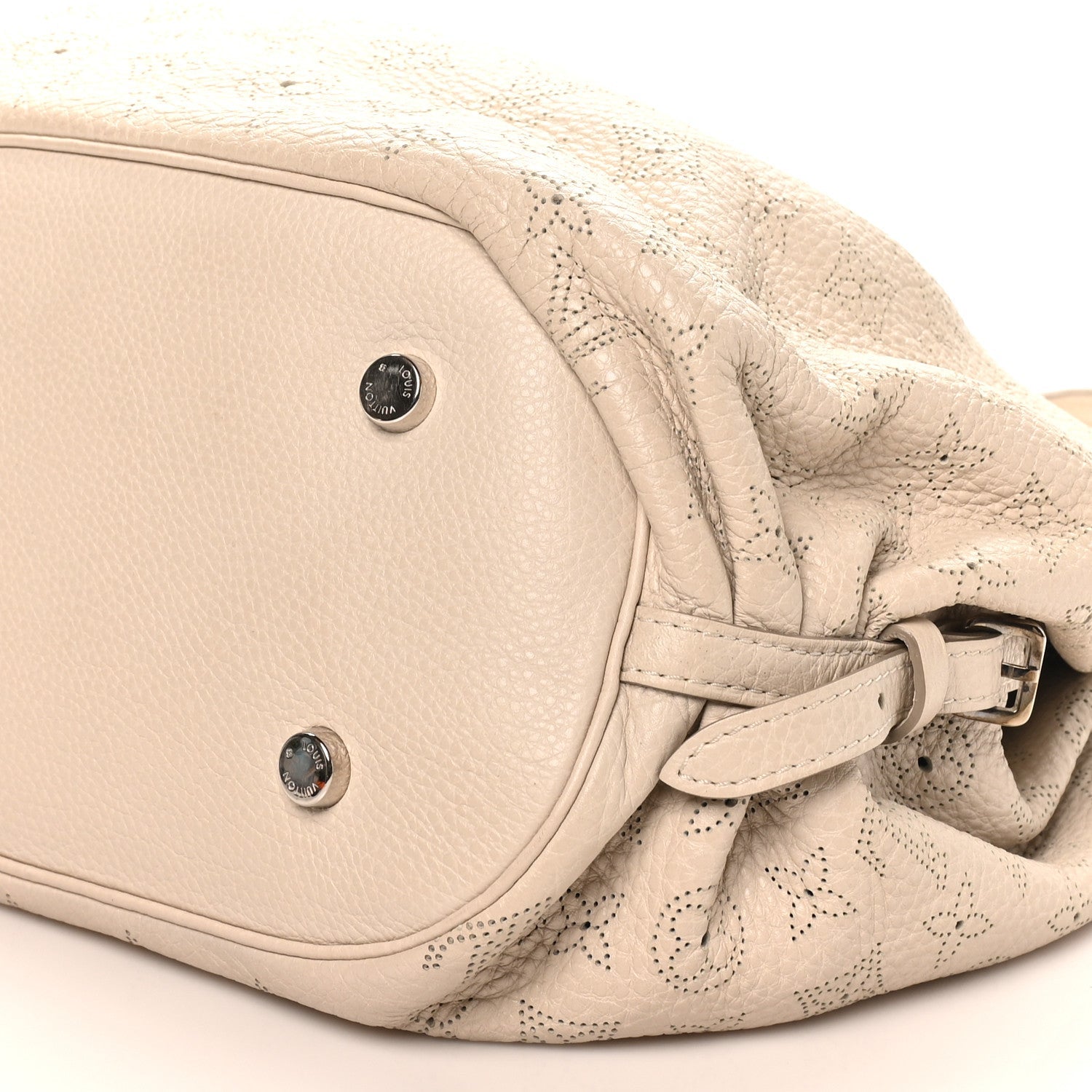 Louis Vuitton Mahina L Gris