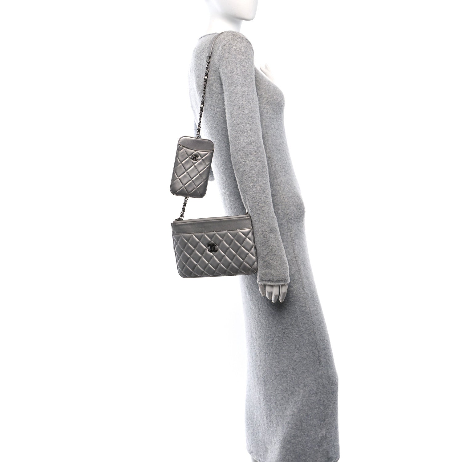 Chanel Metallic Lambskin Quilted Clutch With Chain Silver