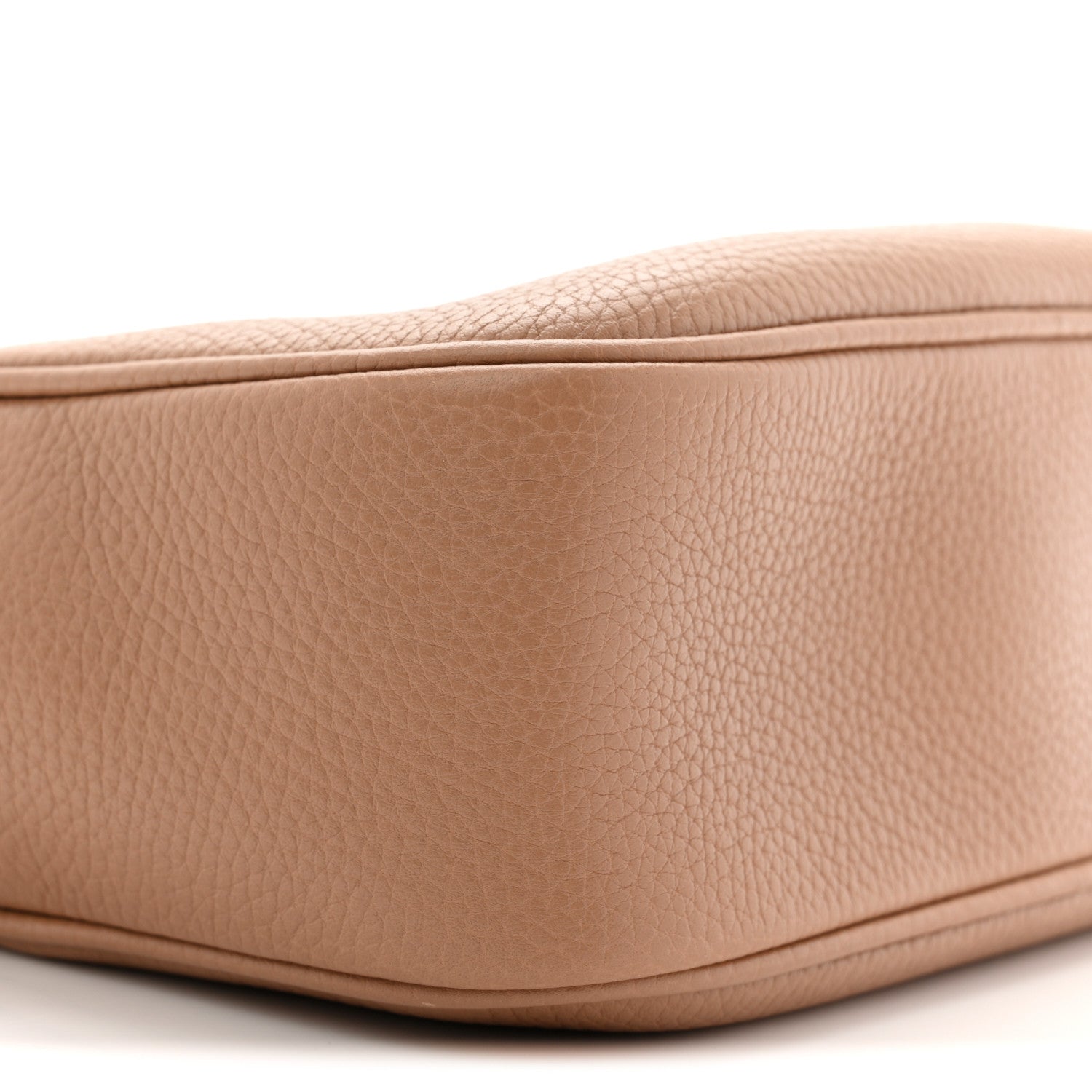 Gucci Pebbled Calfskin Small Soho Disco Bag Camelia