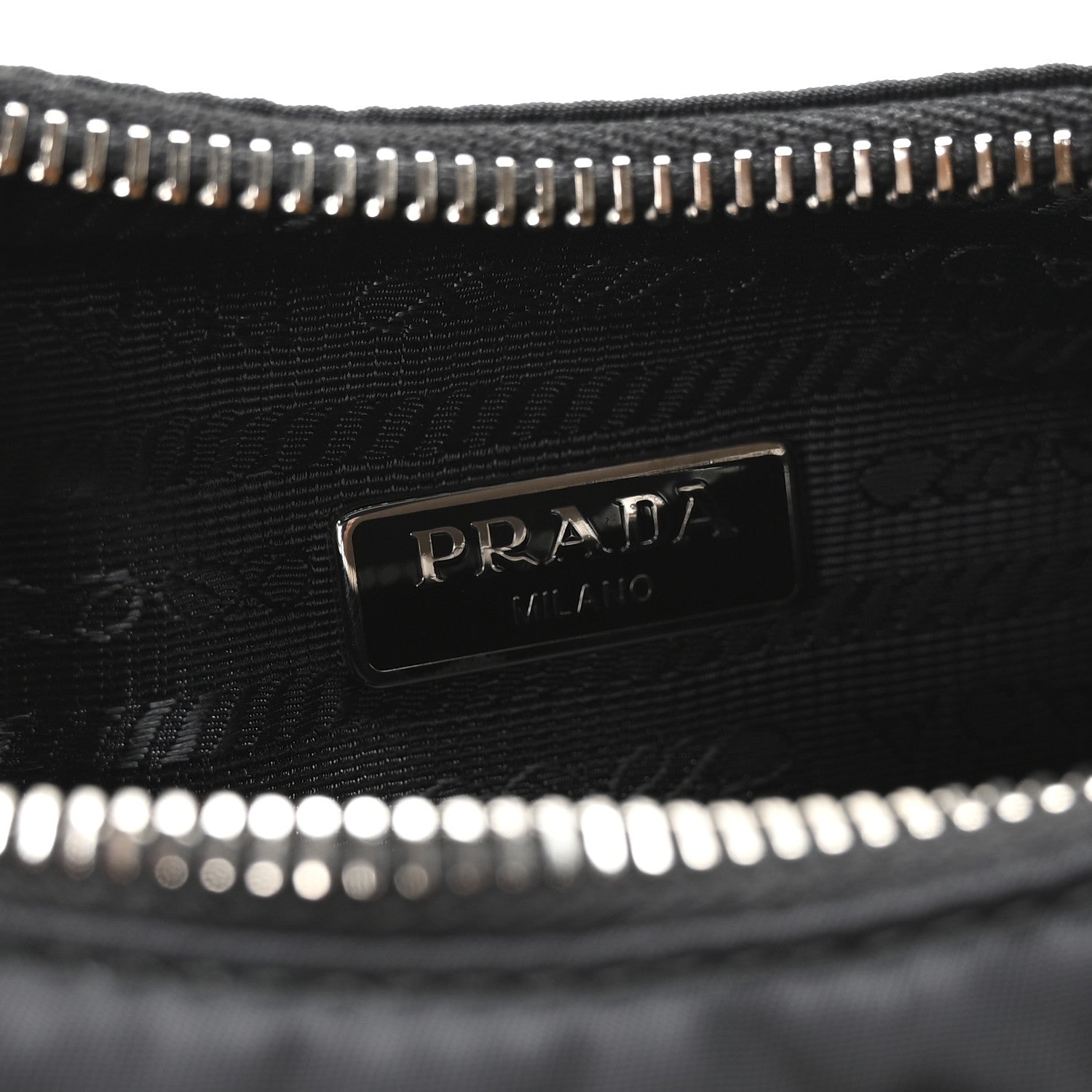 Prada Re-Nylon Saffiano Re-Edition 2005 Shoulder Bag Black