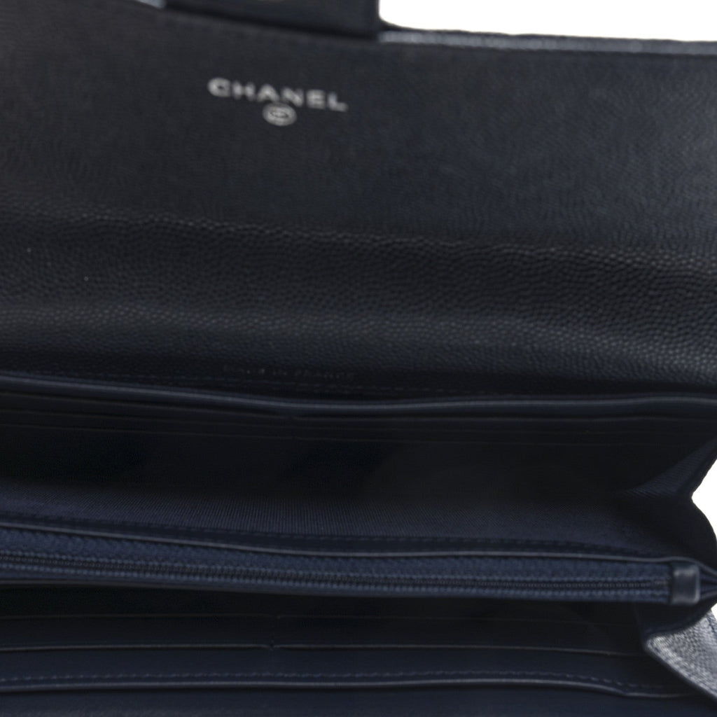 Caviar Quilted Large Gusset Flap Wallet Navy