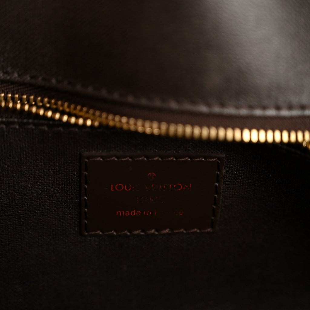 Louis Vuitton Damier Ebene Toiletry Bag 25