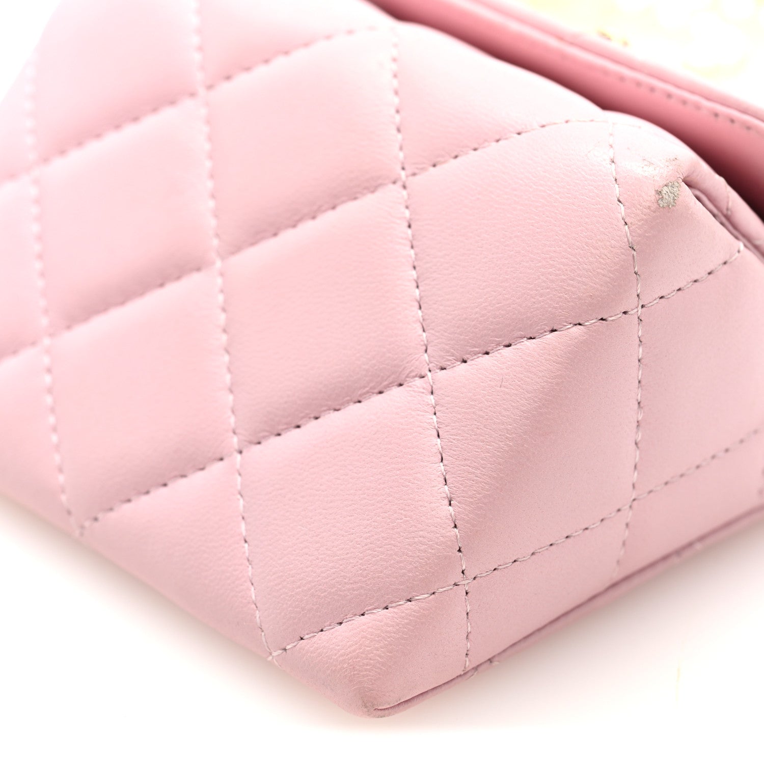 Chanel Lambskin Quilted Pearl Pyramid Clutch With Chain Pink