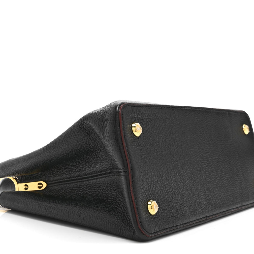 Louis Vuitton Taurillon Capucines MM Black Fuchsia