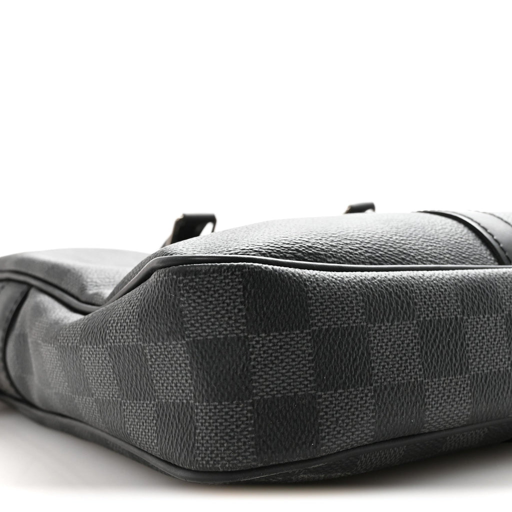 Louis Vuitton Damier Graphite Porte Documents Voyage PM