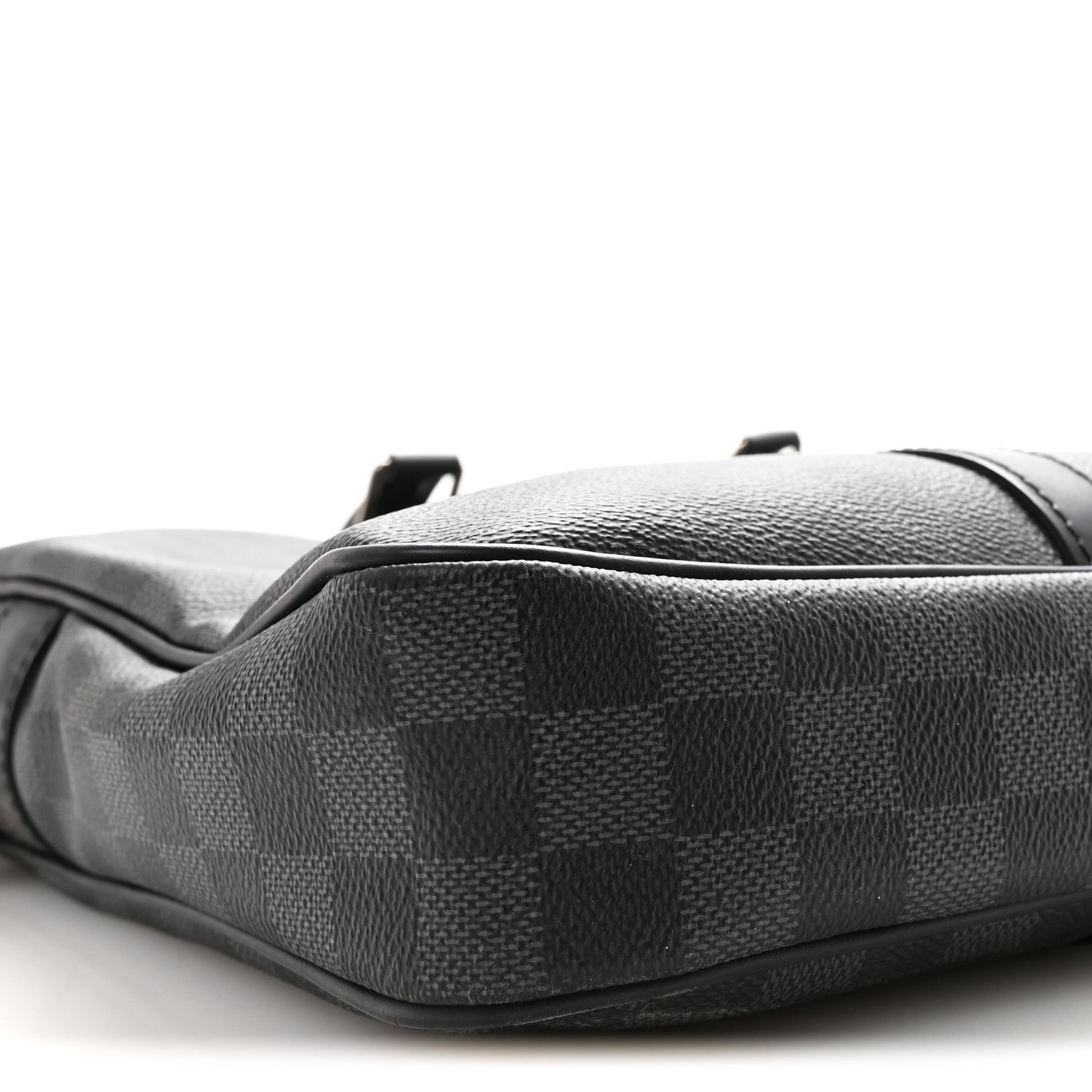 Louis Vuitton Damier Graphite Porte Documents Voyage PM