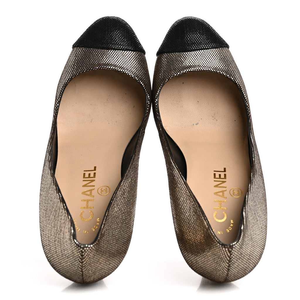 Chanel Textured Suede Cap Toe CC Pumps 38.5 Light Gold Black