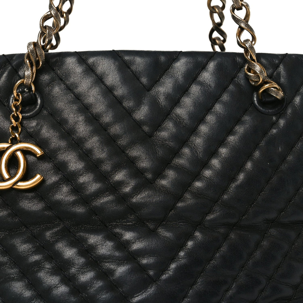 Chanel Calfskin Chevron Quilted Surpique Tote Black