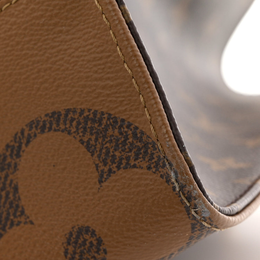 Louis Vuitton Reverse Monogram Giant Onthego MM