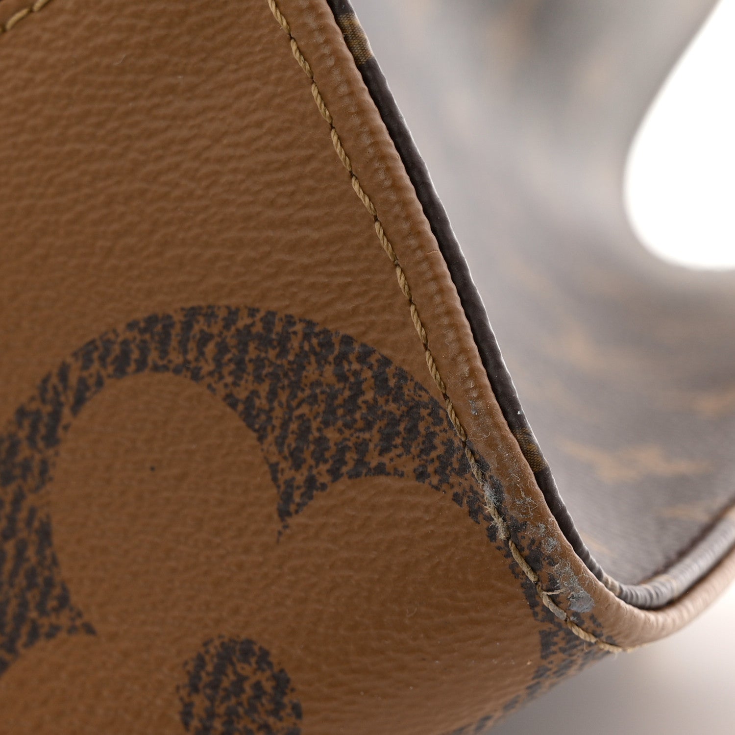 Louis Vuitton Reverse Monogram Giant Onthego MM