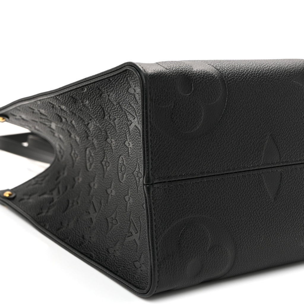 Louis Vuitton Empreinte Monogram Giant Onthego MM Black