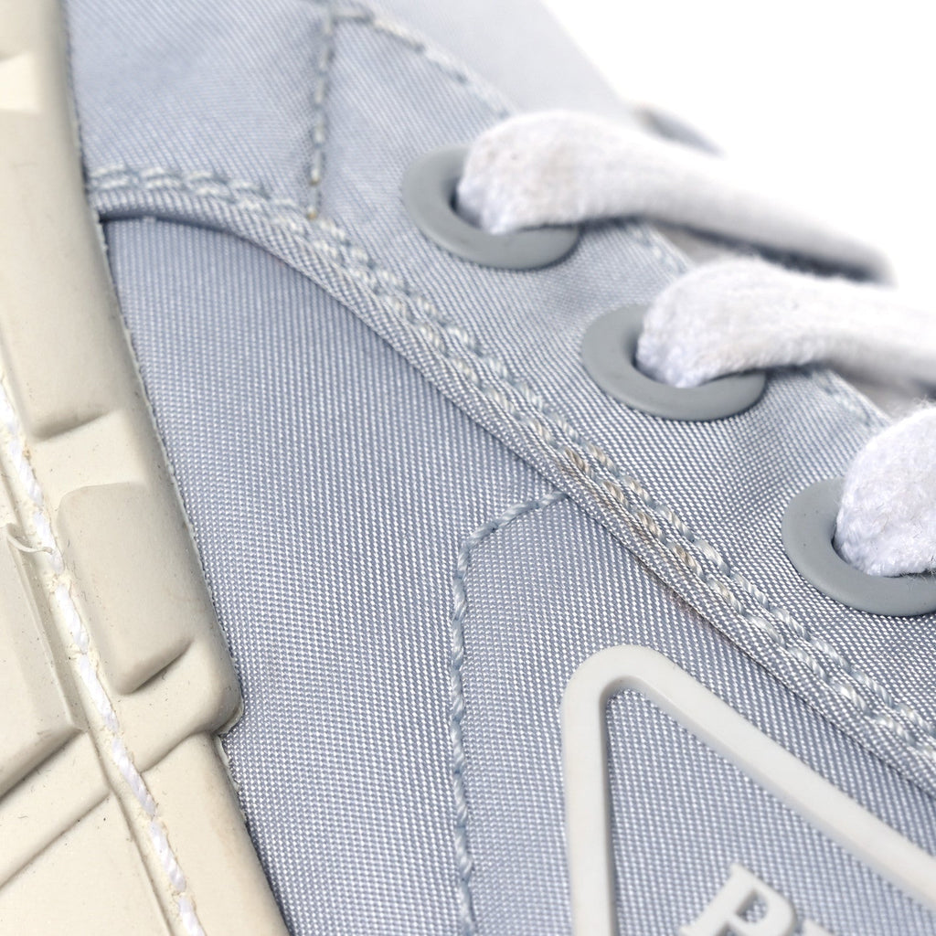 Prada Re-Nylon Gabardine Triangle Logo Double Wheel 50mm Sneakers 38 Cielo