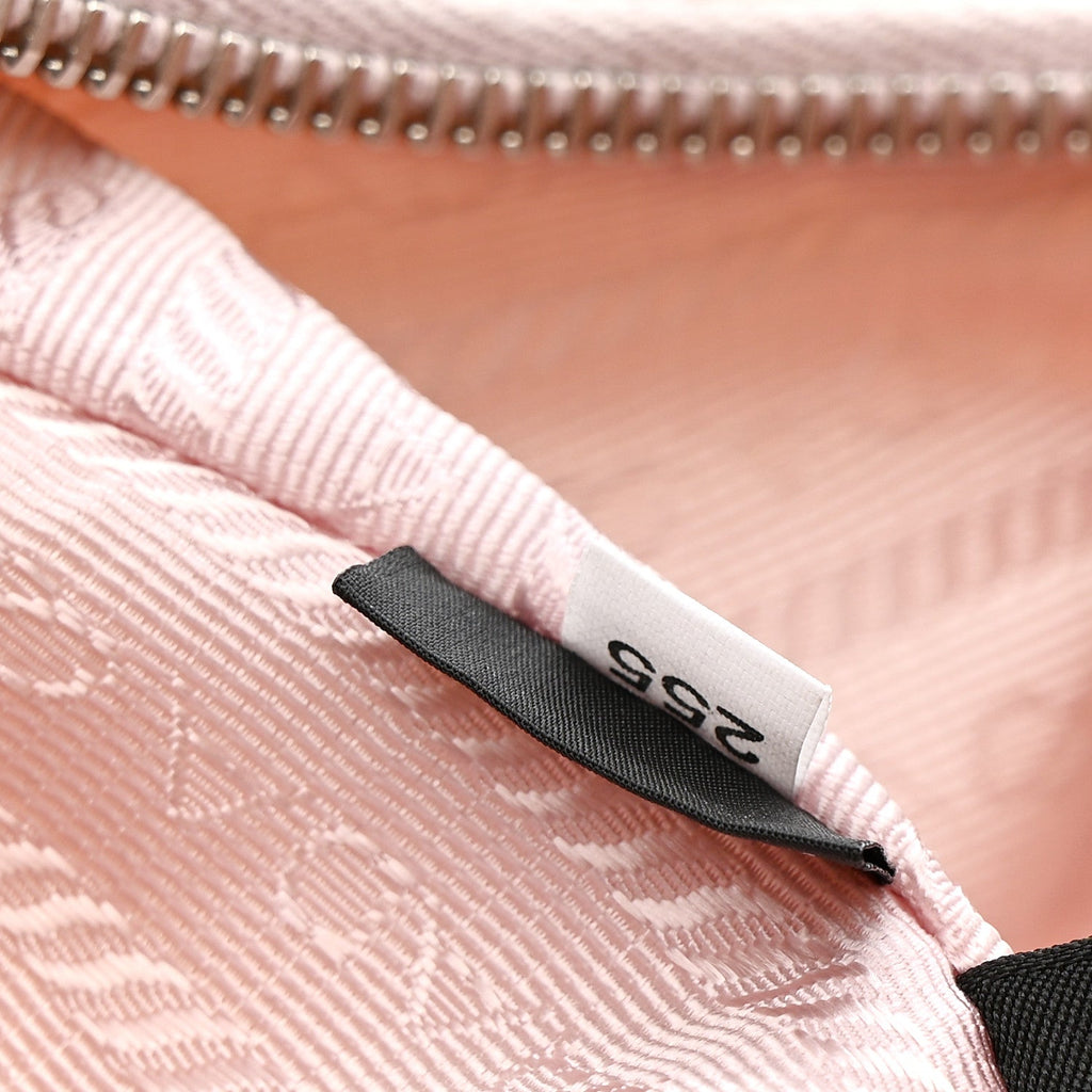 Prada Nylon Re-Edition 2005 Shoulder Bag Alabastro