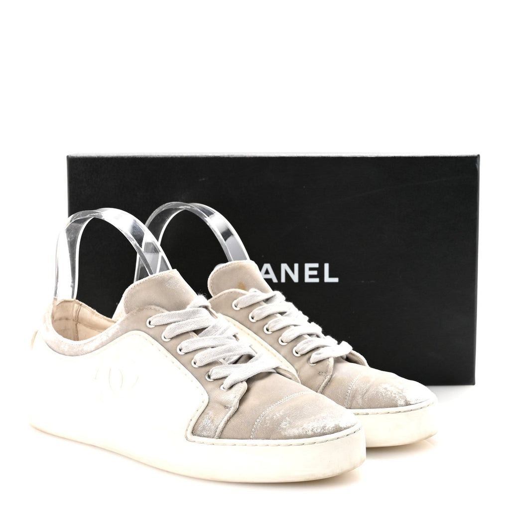 Calfskin Velvet Womens CC Sneakers 39.5 White Silver