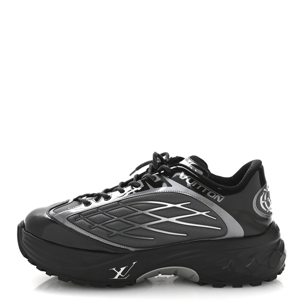 Louis Vuitton Monogram Discovery Lace Up Sneakers 9.5 Black Silver