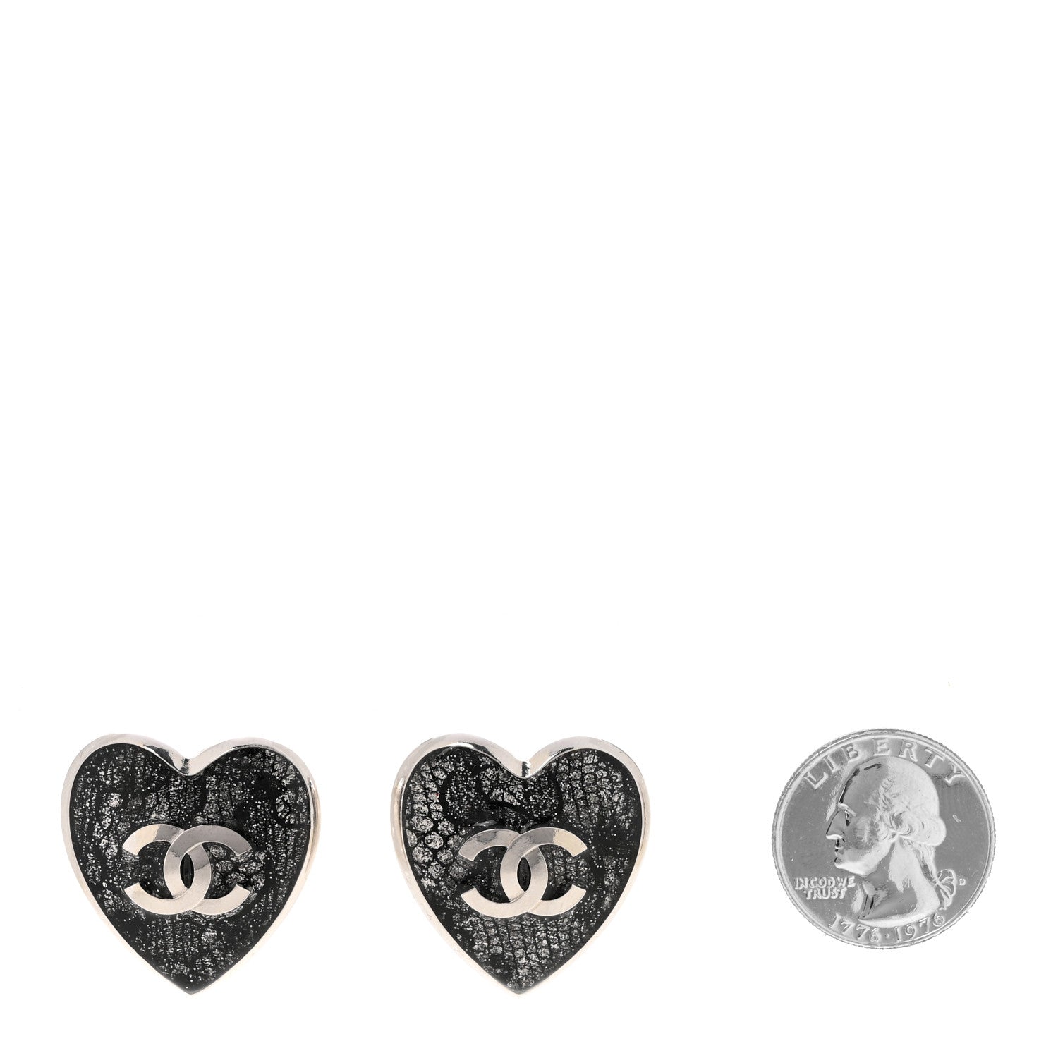 Metal Lace Resin Glass CC Heart Earrings Silver Black