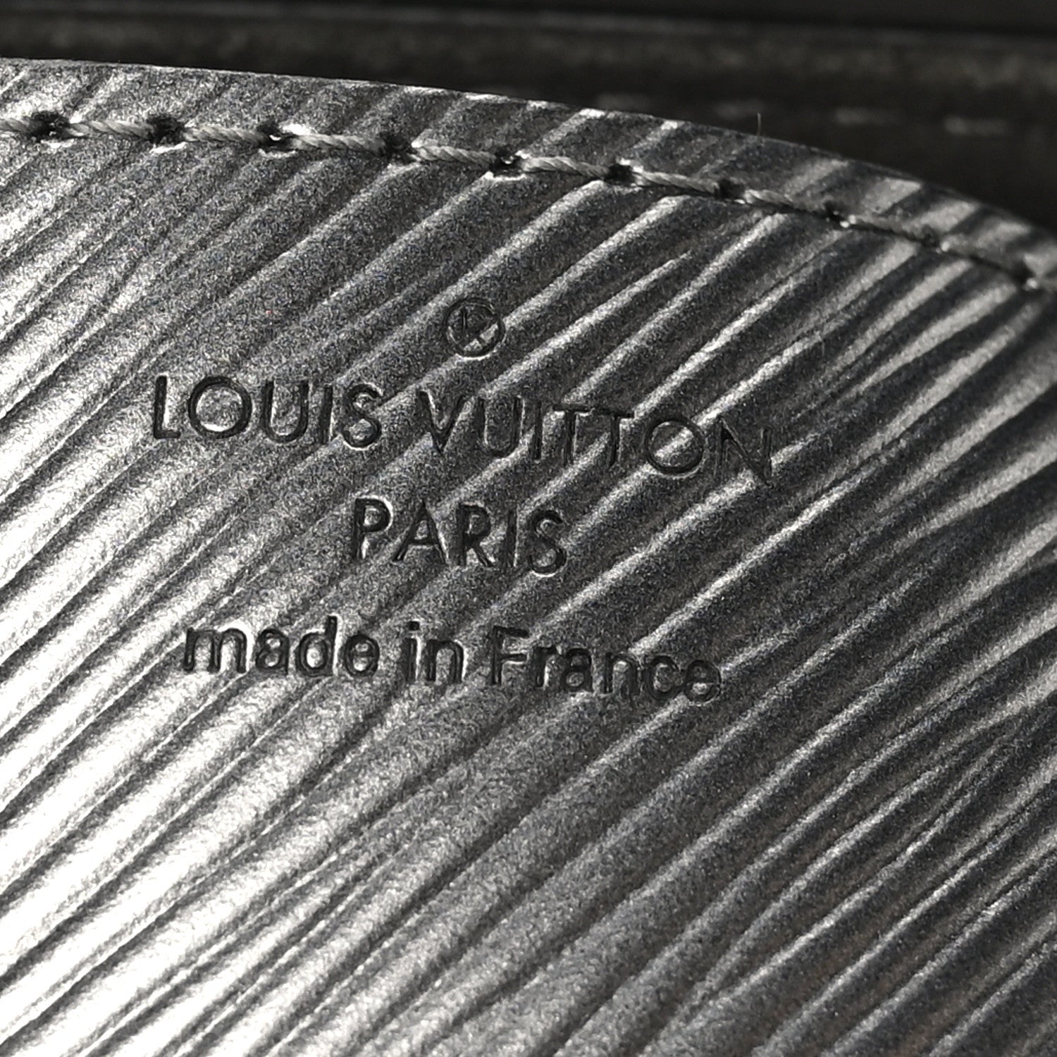 Louis Vuitton Epi Patent Twist Shoulder Bag MM Anthracite Nacre