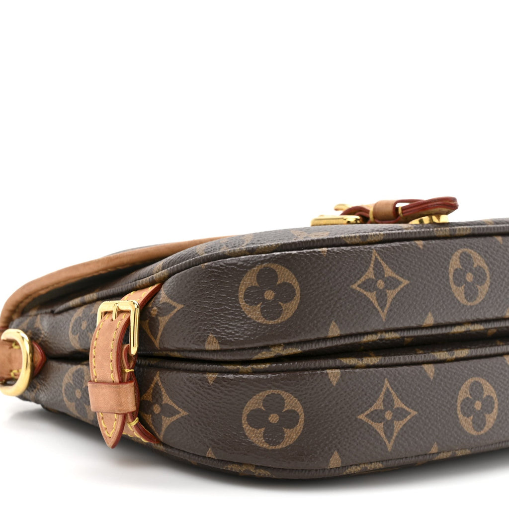 Louis Vuitton Monogram Saumur BB