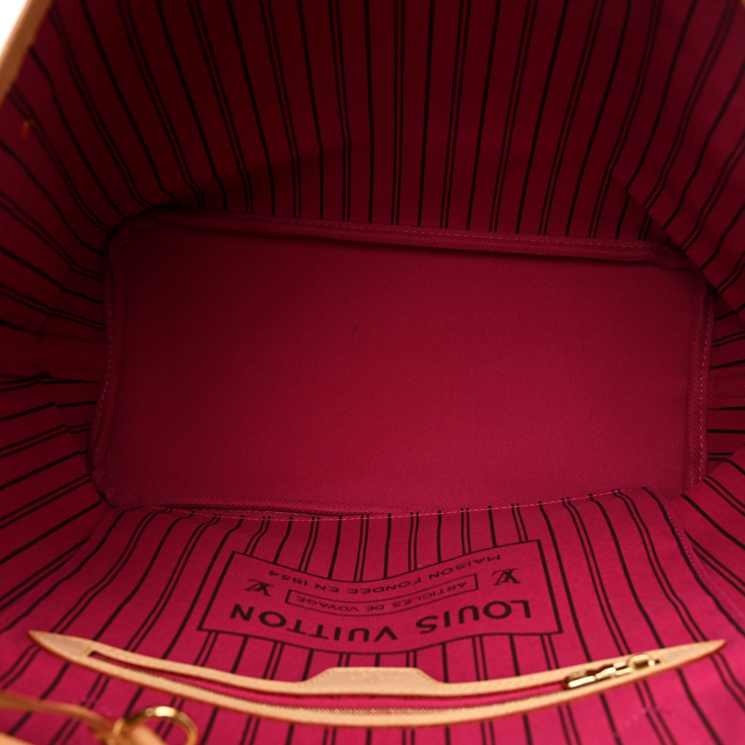 Louis Vuitton Monogram V Neverfull MM Grenade