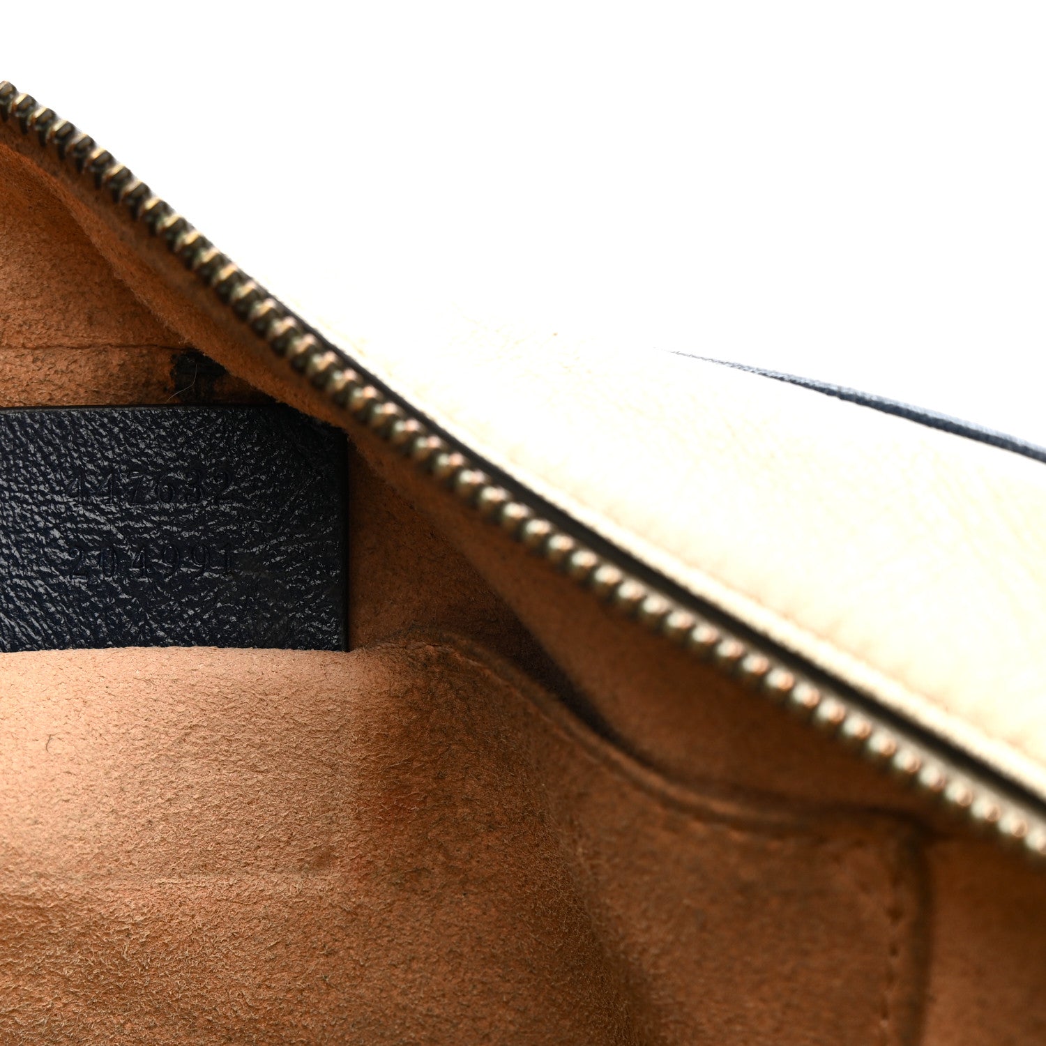 Gucci Vintage Effect Calfskin Matelasse Diagonal Small Torchon GG Marmont Chain Shoulder Bag Mystic White Blue Agata