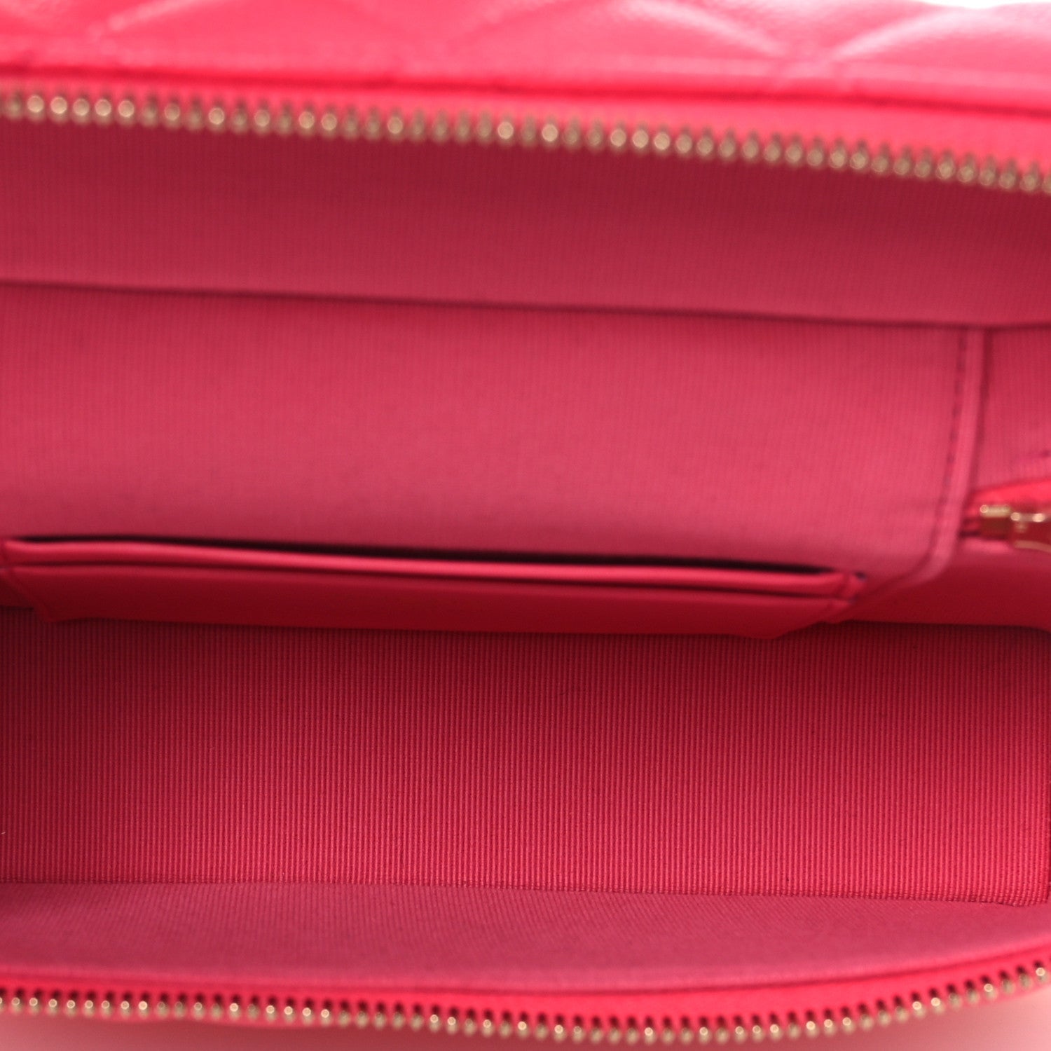Chanel Caviar Quilted Top Handle Slim Vanity With Chain Fuchsia