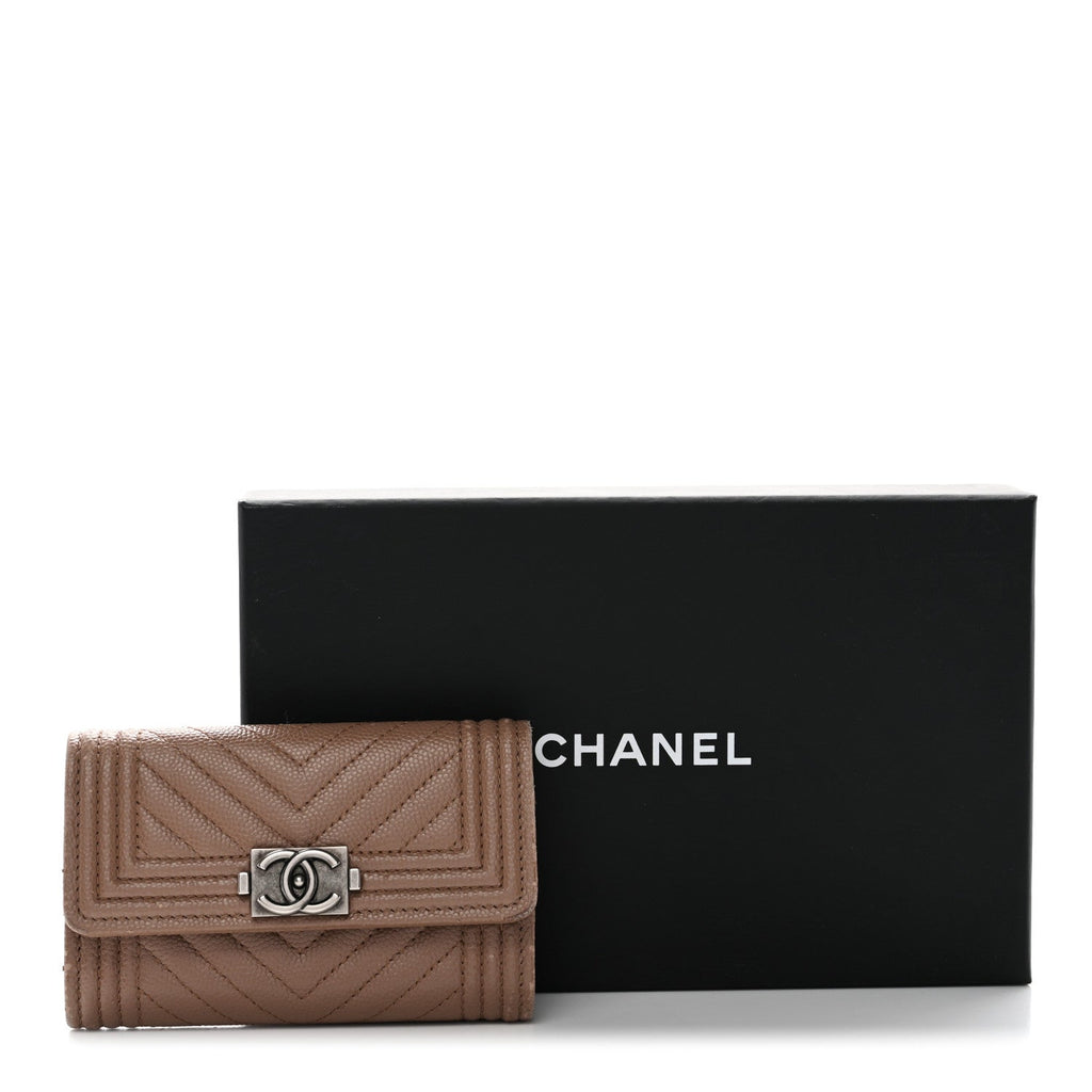 Caviar Chevron Quilted Boy Card Holder Dark Beige