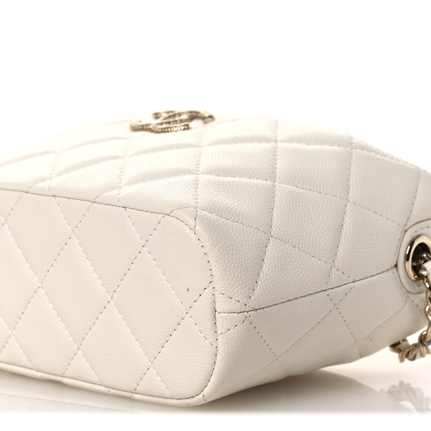 Chanel Caviar Quilted Hobo Clutch With Chain White