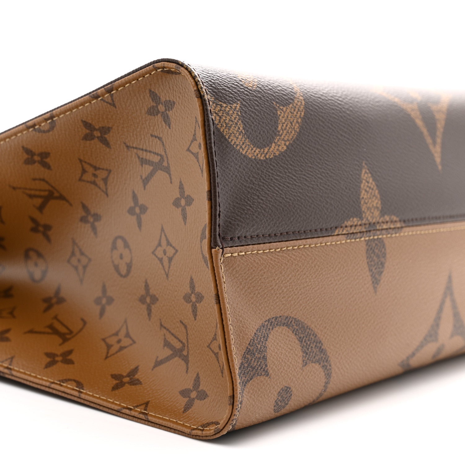 Louis Vuitton Reverse Monogram Giant Onthego MM