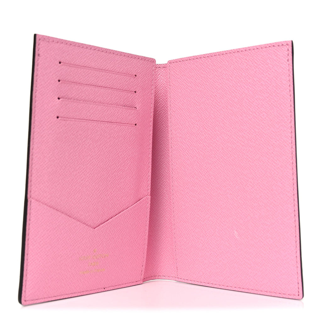 Louis Vuitton Monogram 2023 Christmas Animation Alpine Passport Cover Pink