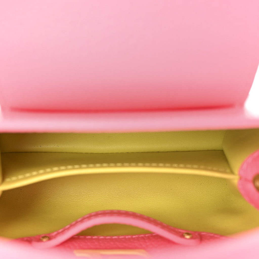 Louis Vuitton Taurillon Capucines Mini Dragon Fruit Pink Cedrat