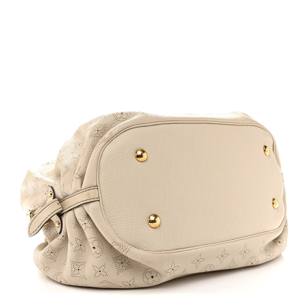 Louis Vuitton Mahina L Ivory