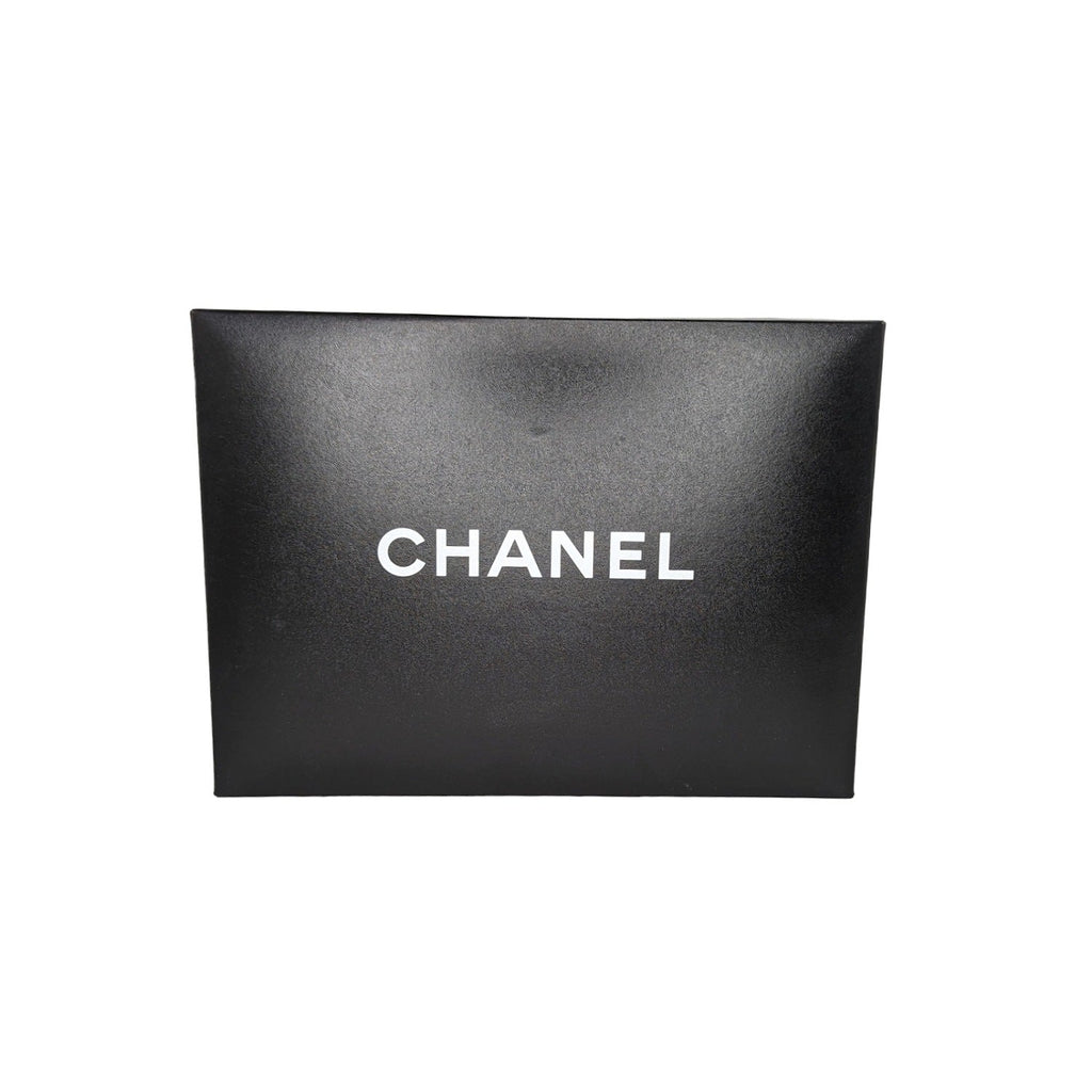 Chanel bags Vintage Classic Quilted Caviar Single White Jumbo Flap