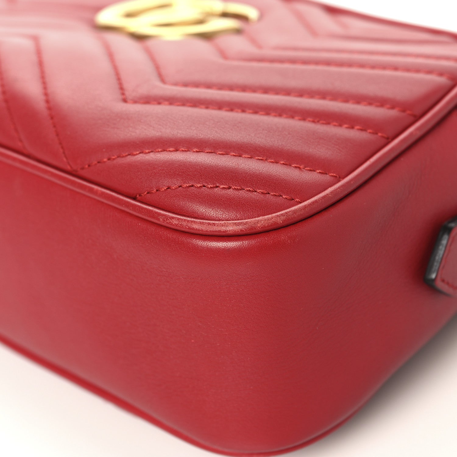 Gucci Calfskin Matelasse Small GG Marmont Chain Shoulder Bag Hibiscus Red