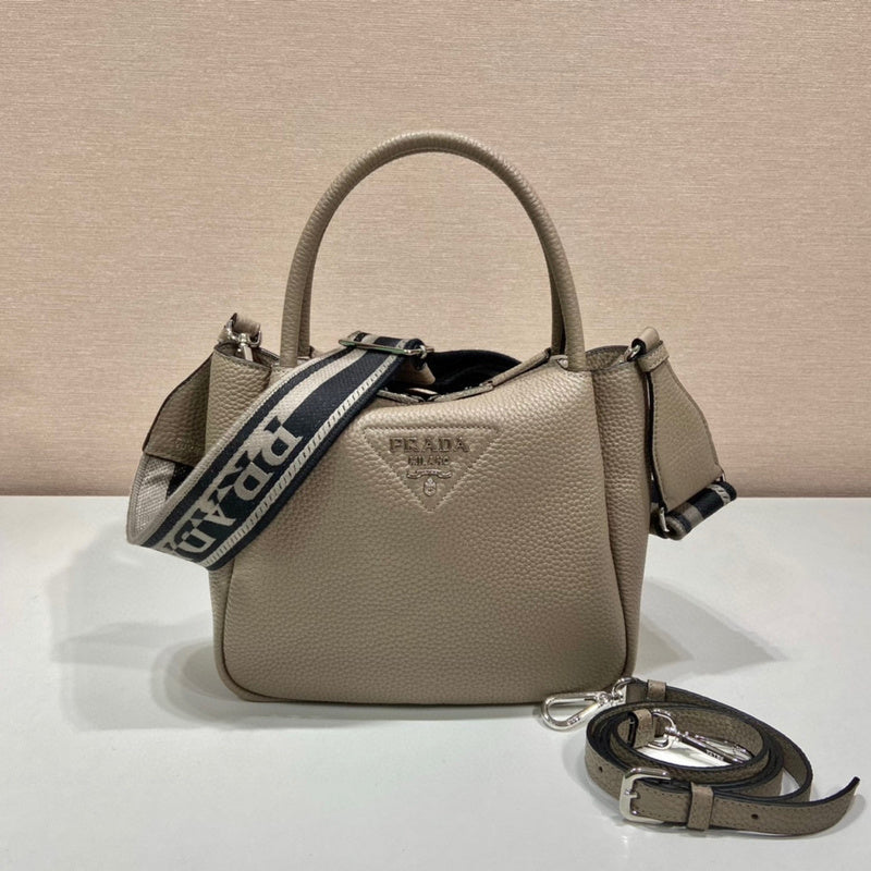 Prada Bags - 2379