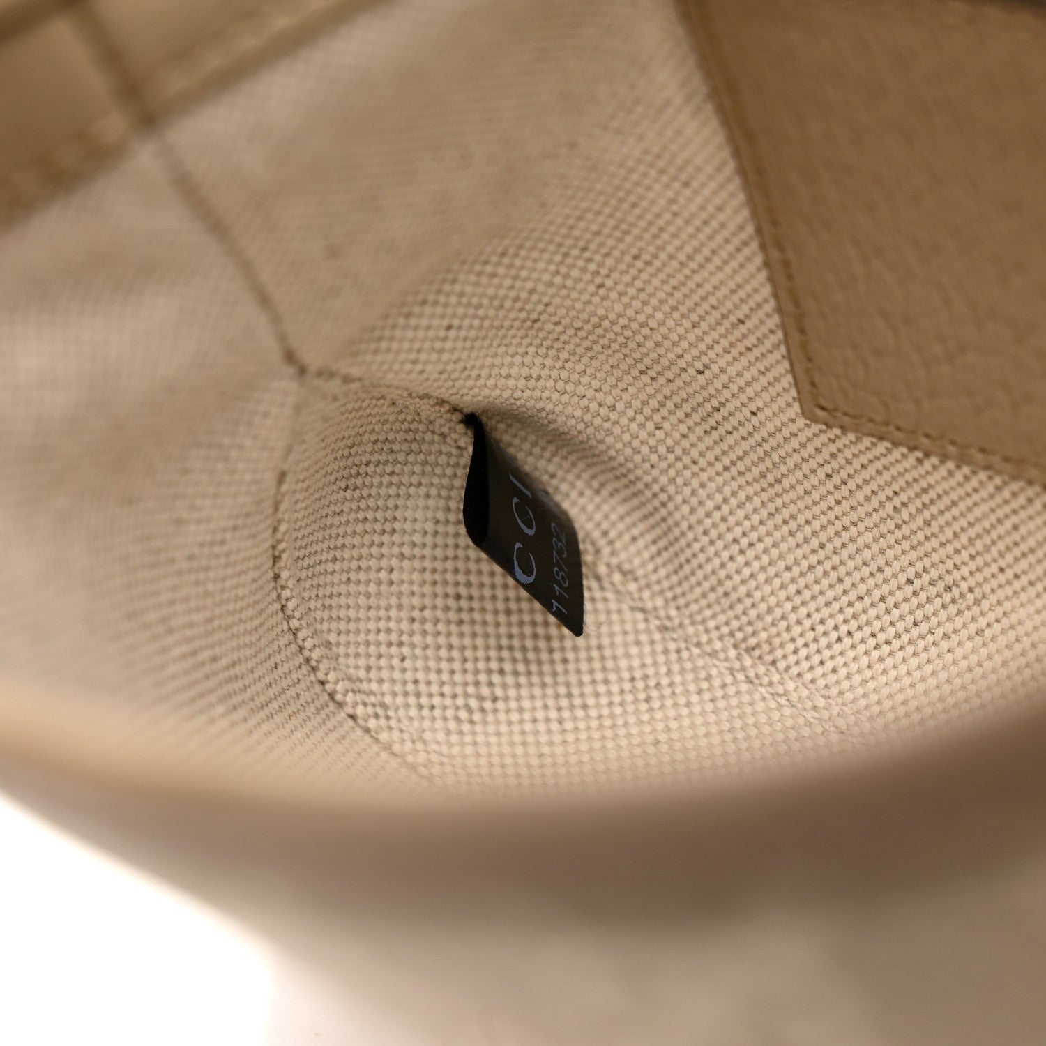 Gucci GG Supreme Monogram Textured Dollar Calfskin Mini Jackie 1961 Hobo Beige Mystic White Oatmeal
