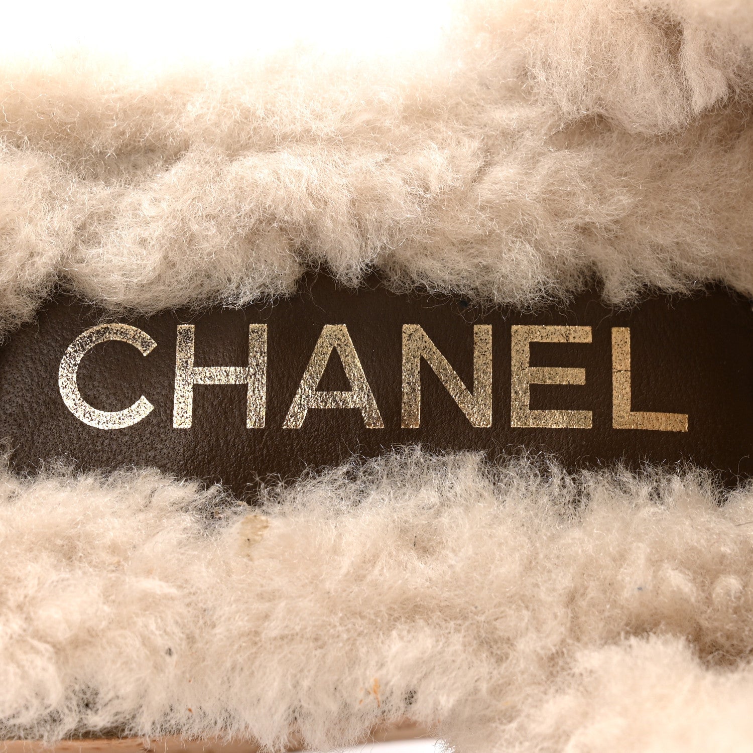 Chanel Suede Calfskin Shearling Turn Lock Clogs 38 Green
