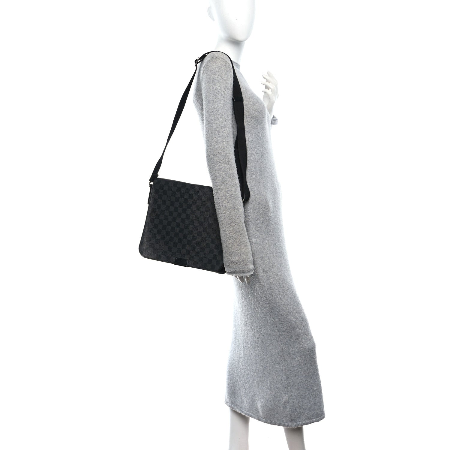 Louis Vuitton Damier Graphite District MM
