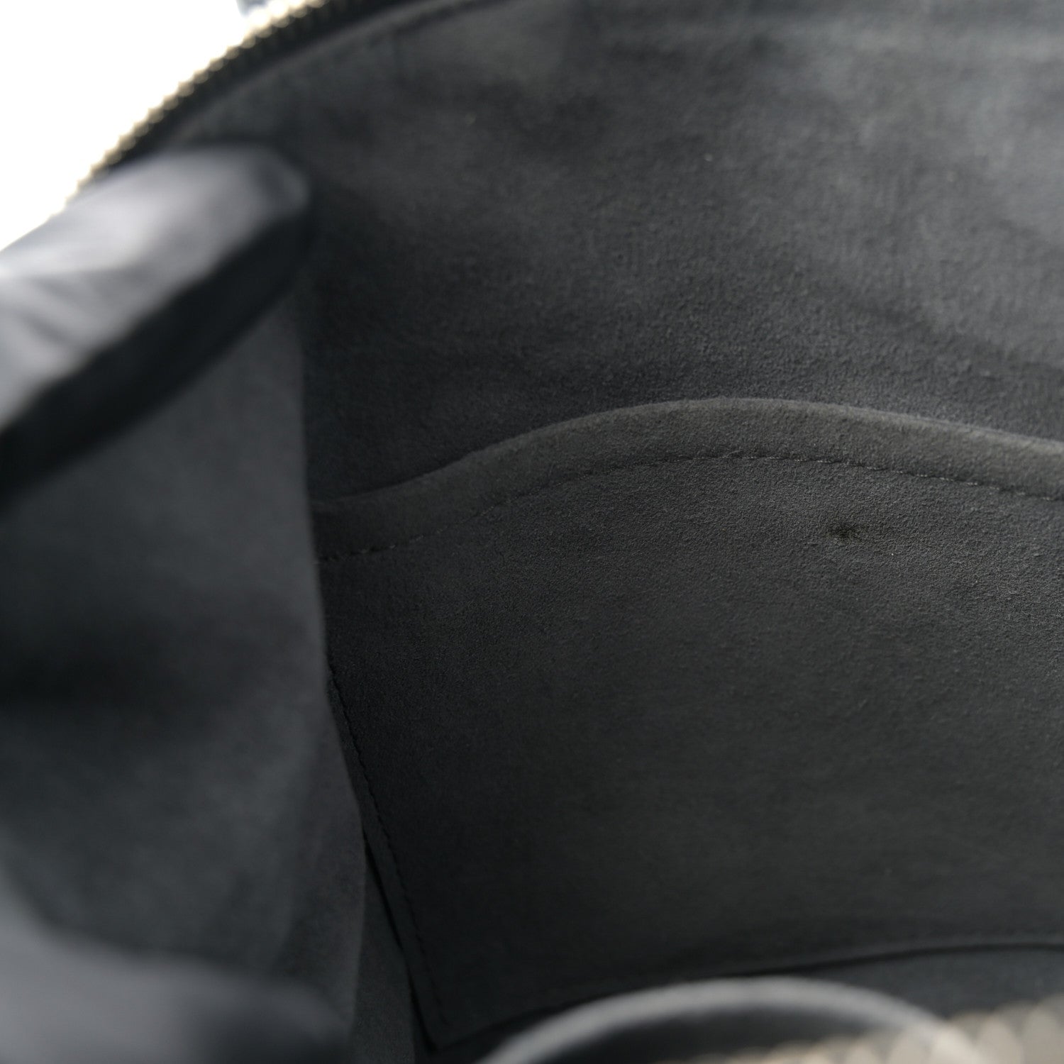 Louis Vuitton Mahina Haumea Black