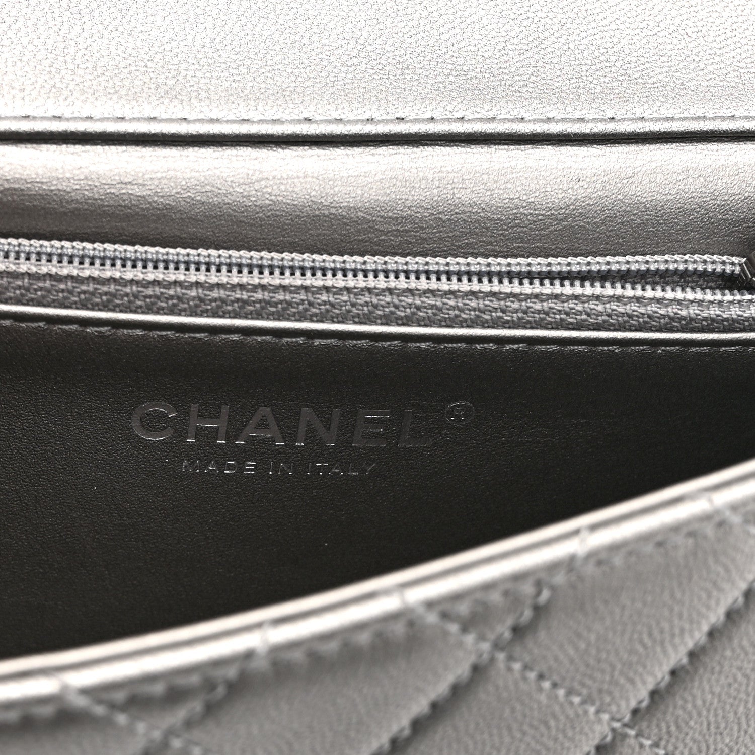 Chanel Metallic Goatskin Quilted Small Chic Pearls Flap Silver